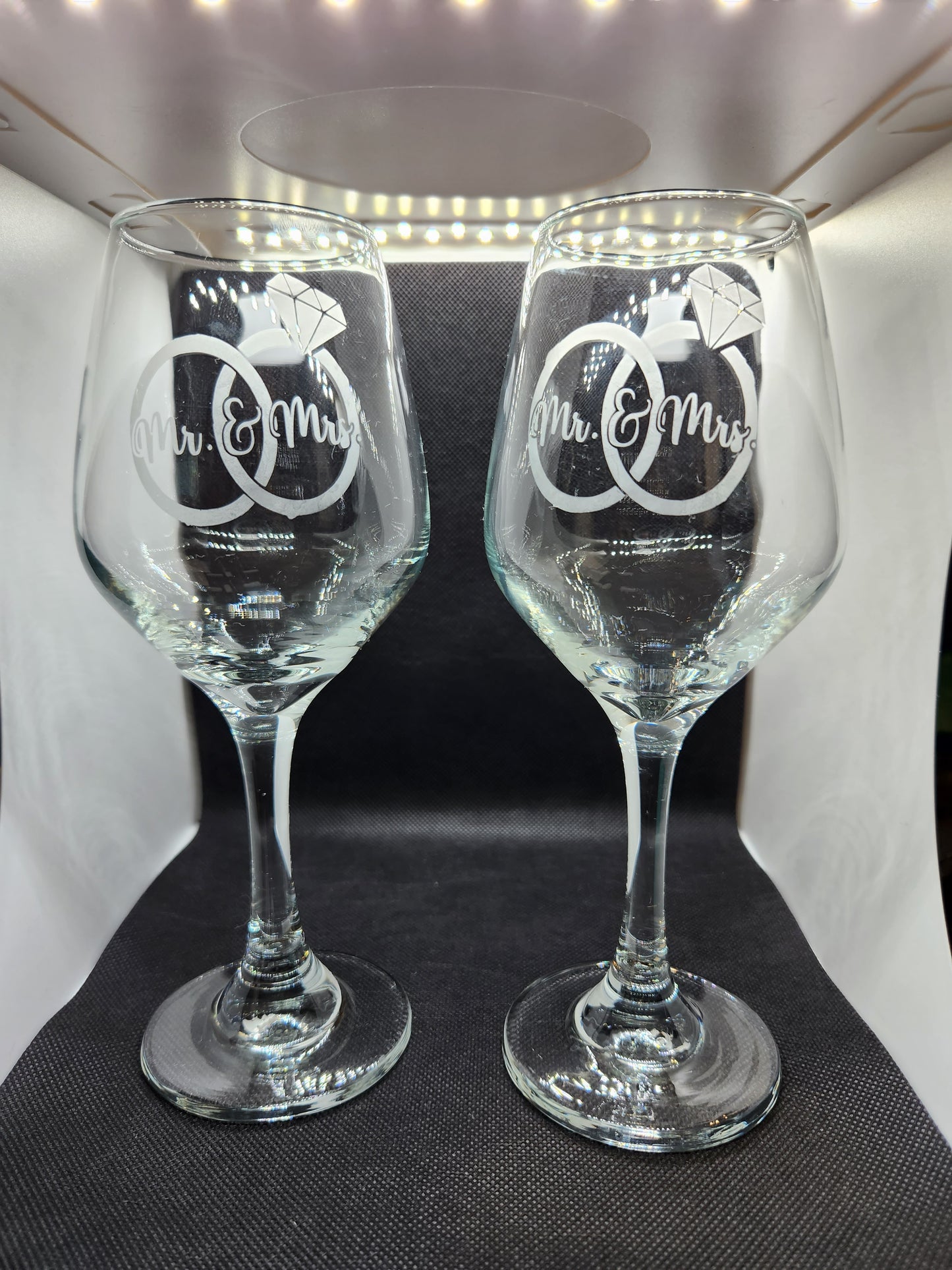 Custom-made etching glassware